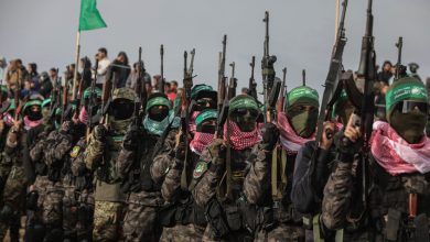 صورة “كتائب القسام” و”سرايا القدس”: استهداف آليات وتجمعات عسكرية إسرائيلية في غزة
