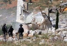 صورة جيش الاحتلال يهدم منزلين فلسطينيين ومتجرا في الضفة الغربية