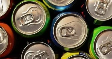 صورة مشروبات الطاقة وإصابات العظام.. لماذا تعتبر الحموضة أخطر من الكافيين؟