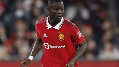 صورة مدافع مانشستر يونايتد السابق ينضم إلى نادٍ صاعد في الدوري السعودي