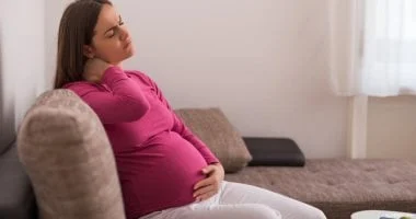 صورة لقاح للنساء الحوامل يحمي المولود من عدوى الرئة الخطيرة