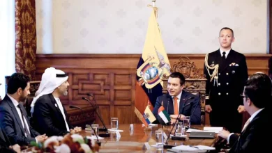 صورة رئيس الإكوادور يبحث التعاون مع رئيس جهاز الإمارات للمحاسبة