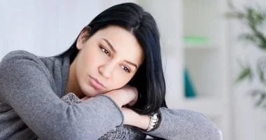صورة دراسة تكشف العادات اليومية التي قد تؤدي إلى القلق والاكتئاب