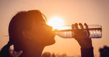 صورة 15 نوع خضراوات وفواكه لترطيب الجسم في الحر وتجنب المشروبات التي تزيد العطش