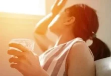 صورة أعراض تشير إلى عدم استهلاك كميات كافية من الماء.. نصائح للوقاية من الجفاف