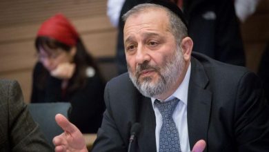 صورة ديجل هتوراه” ينسحب من الحكومة الاسرائيلية ودرعي سيحسم مستقبلها …