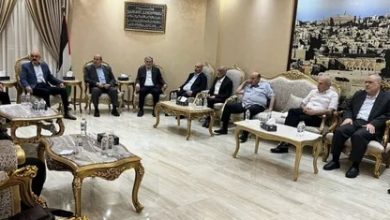 صورة فصائل فلسطينية بالقاهرة: تجاوبنا مع كل مقترحات وقف العدوان على غزة وندعو مصر لرعاية “اجتماع وطني طارئ” لتوحيد الصف