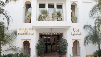 صورة وزارة الداخلية توقف قائد بعمالة مراكش للاشتباه في تورطه بإحدى جرائم الفساد إثر فتح بحث قضائي