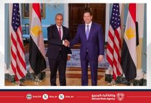 صورة وزير الخارجية الأمريكي يلتقي نظيره المصري ويبحثان تعزيز السلام والأمن في المنطقة