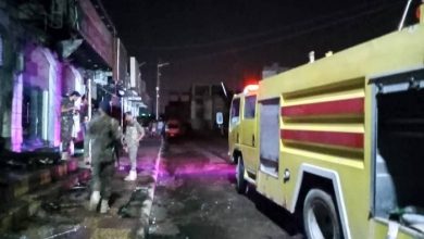 صورة الدفاع المدني بمحافظة مأرب يخمد حريقا نشب في محل تجاري للمفروشات