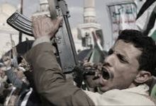 صورة اختطاف صادم يهز صنعاء.. الحوثيون يداهمون اجتماع المؤتمر ويختطفون رئيسه أبو راس