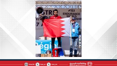 صورة ‎الفريق الملكي للقدرة يتسلّم الكأسين الفضية والبرونزية في بطولة العالم للجياد الصغيرة بعمر 8 سنوات