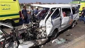 صورة مأساة على طريق لحج.. مصرع 7 أشخاص في تصادم مروّع بين شاحنتين
