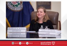 صورة عضو بالاحتياطي الفدرالي الأميركي تدعو لخفض الفائدة ثلاث مرات قبل نهاية العام لدعم الوظائف