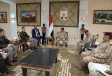 صورة مباحثات عسكرية يمنية أمريكية