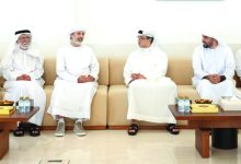 صورة منصور بن زايد يعزي في وفاة صالح مبارك المنهالي