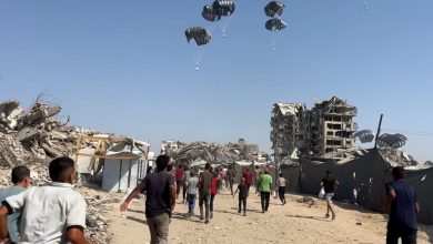 صورة الإمارات تنفذ الإنزال الجوي للمساعدات الـ 72 في قطاع غزة