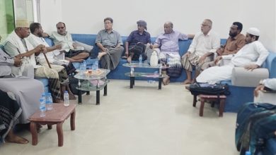 صورة أحزاب حضرموت تخرج عن صمتها وتؤكد رفضها القاطع المساس بالرموز القبلية والسياسية وتعلن موقفها من أي صدامات عسكرية داخل المحافظة