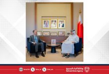 صورة سمو الشيخ عيسى بن سلمان بن حمد آل خليفة يستقبل سفير الولايات المتحدة الأمريكية لدى مملكة البحرين