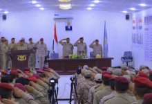 صورة وزير الدفاع يعقد اجتماعا موسعا برئاسة الأركان وكبار قادة الجيش وهيئاته ودوائره بمحافظة مأرب ويشيد بالجاهزية العالية للقوات المسلحة في كافة جبهات القتال بالمحافظة  