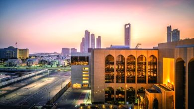 صورة الودائع المصرفية تتخطى 3 تريليونات درهم للمرة الأولى في تاريخها