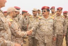 صورة وزير الدفاع يزور المنطقة العسكرية  السابعة بمأرب ويشيد بالجاهزية العالية وانضباط منتسبيها
