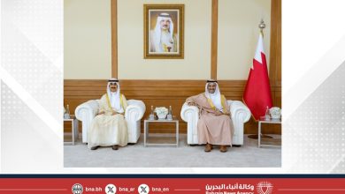 صورة وزير الإعلام يستقبل سفير دولة الكويت لدى مملكة البحرين