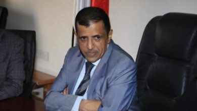 صورة الحوثيون يختطفون أمين عام حزب المؤتمر و12 قياديا أخر ويقتادونهم إلى جهات مجهولة ويفرضون حصارا على منزل رئيس الحزب