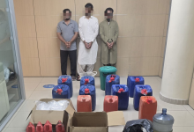 صورة شرطة أبوظبي و “الجهاز الوطني لمكافحة المخدرات” يضبطان عصابة مخدر الكريستال