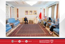 صورة وزير الخارجية يستقبل سفير جمهورية أوكرانيا لدى مملكة البحرين والمقيم في أبوظبي بمناسبة انتهاء فترة عمله