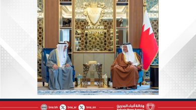 صورة الصحافة الوطنية تمثل ركنًا أساسيًا في مسيرة النماء والبناء والتطوير لما تضطلع به من دور محوري ضمن فريق البحرين