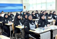 صورة قبل أيام من عودة الطلبة.. مدارس تعتمد ضوابط الحضور والاستئذان والنقل المدرسي وتوزيع الكتب