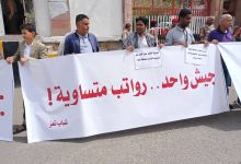 صورة شباب تعز يخرجون عن صمتهم ويعلنون المواجهة بالصوت العالي: أنقذوا الجيش الوطني