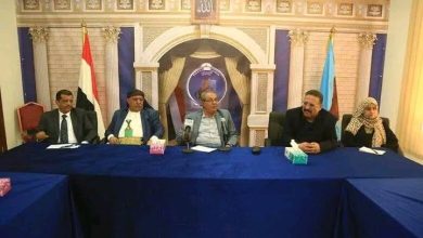 صورة الحوثيون يتجهون للإطاحة برئيس حزب المؤتمر وإعادة هيكلة الحزب