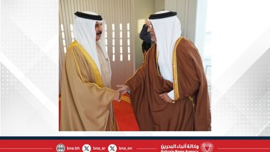 صورة جلالة الملك المعظم يعود إلى أرض الوطن بعد زيارة خاصة لسلطنة عمان
