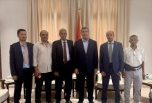 صورة السفير راجح بادي يستقبل وفدًا أمنيًا يمنيًا في الدوحة  .. تنسيق يمني قطري لمواجهة أخطر الظواهر الاجتماعية