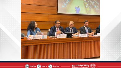 صورة المندوب الدائم لمملكة البحرين لدى مكتب الأمم المتحدة في جنيف يشارك في افتتاح القمة العالمية للشباب من أجل التغيير