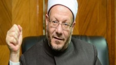 صورة حكم قضاء المرأة الصلاة التي بدأ نزول الحيض في أول وقتها.. المفتي الساب