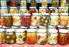صورة 7 أسباب تجعلك تشتهي المخللات فجأة.. خطر على صحتك