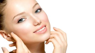 صورة متى يكون نمو شعر الوجه للمرأة علامة على مرض؟