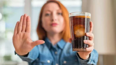 صورة تجنب المشروبات الغازية مع الوجبات.. 5 تركيبات ضارة تهدد معدتك