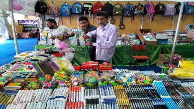 صورة شعبة الأدوات المكتبية: تراجع 15% في أسعار الأدوات المدرسية هذا العام