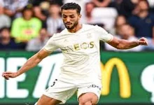 صورة مواجهات نارية لمحمد عبد المنعم مع فريق نيس في الدوري الأوروبي