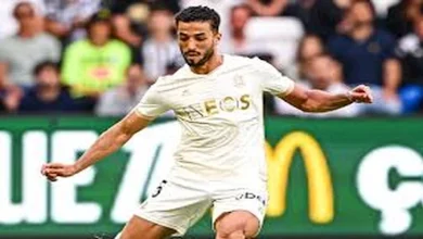 صورة مواجهات نارية لمحمد عبد المنعم مع فريق نيس في الدوري الأوروبي