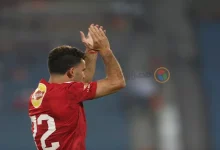 صورة أحمد زيزو يشارك متابعيه صورة رومانسية رفقة زوجته