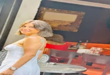 صورة بفستان جريء.. منة فضالي تخطف الأنظار والجمهور يغازلها