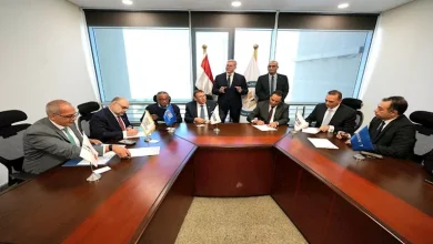 صورة وزير البترول يشهد توقيع اتفاق لتمويل مشروع إنتاج الصودا آش ومشتقاتها