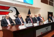 صورة بعد التجديد له.. رئيس الرقابة المالية يجتمع مع  قيادات وأعضاء الهيئة