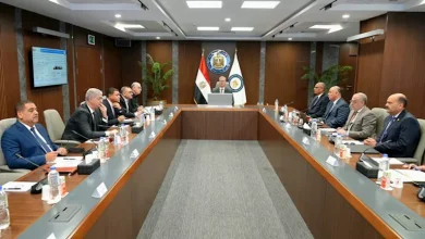 صورة وزير البترول يتابع الموقف التنفيذي لمشروع مجمع شركة البحر الأحمر الوطن