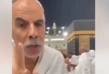 صورة “خايف عليك من جهنم”.. مسن يوجه رسالة مؤثرة لشقيقه من أمام الكعبة (فيدي